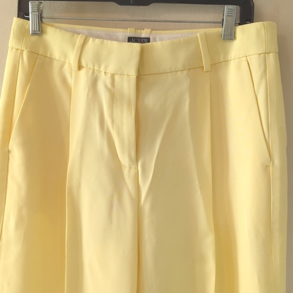 J. Crew Tapered Essential Pant in Drapey Viscose 6 - Picture 7 of 16